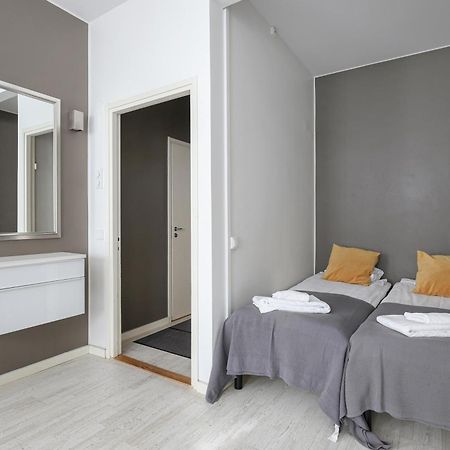 Kotimaailma Apartments Kamppi - Studio For 2 Helsinki Luaran gambar